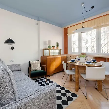Апартаменты Unique With Place For Remote Work In The Center By Renters