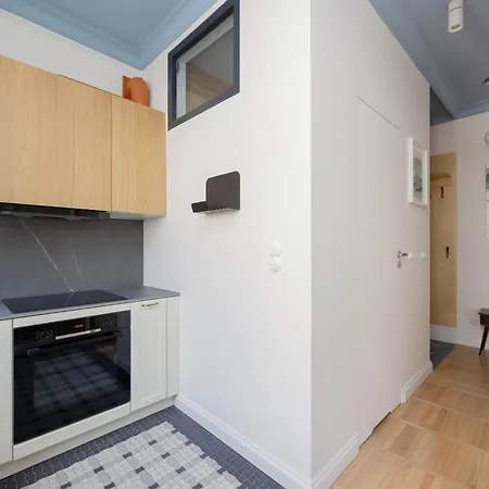 아파트 Unique With Place For Remote Work In The Center By Renters 바르샤바