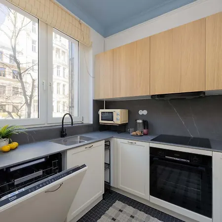 Unique With Place For Remote Work In The Center By Renters *